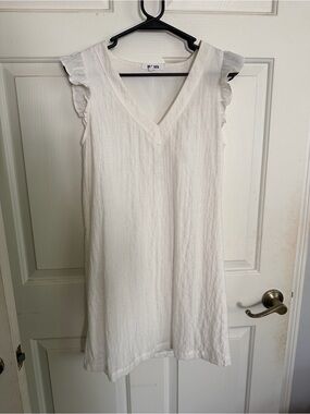 BB Dakota White Mini Dress with Ruffled Cap Sleeves